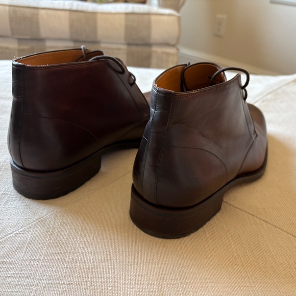 Magnanni Brown Leather Chukka Boot. - Excellent Condition - Size 10 main image 6